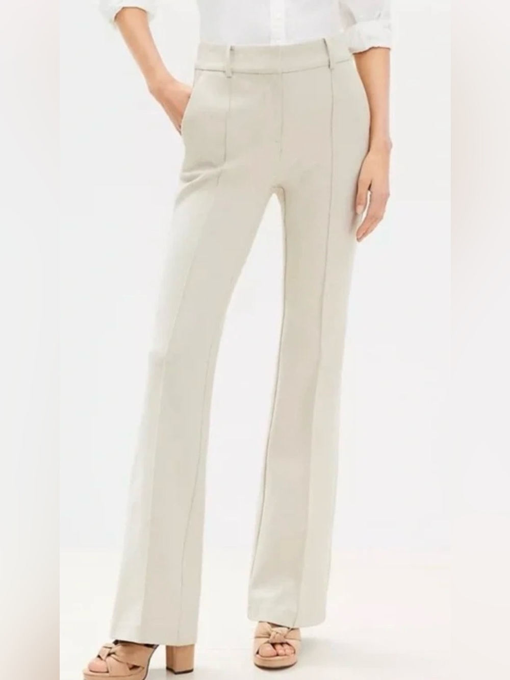 LOFT Pintucked Sutton Flare in Bi-Stretch Linen Color, NWT